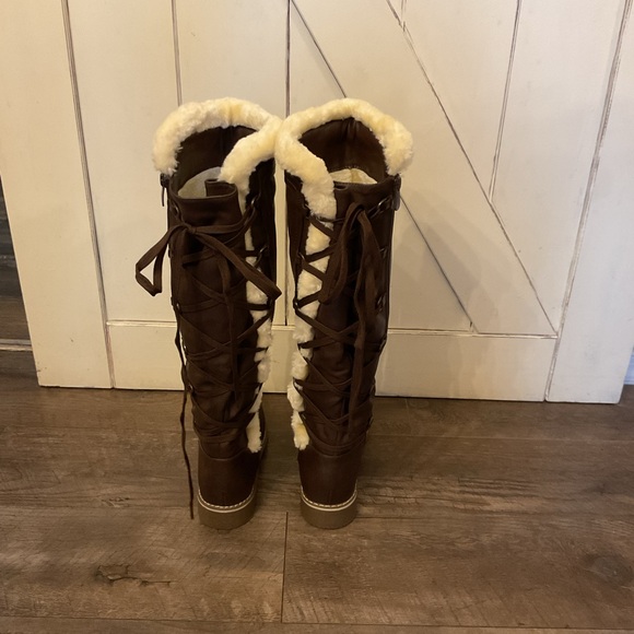 Women’s Dream Pairs boots - Picture 3 of 7